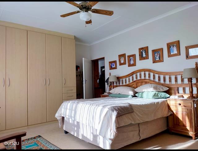 4 BEDROOM HOUSE FOR SALE IN FRAAIUITSIG